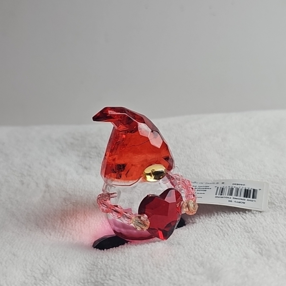 Ganz Crystal Expressions Acrylic Valentine Love Gnome Holding Red Heart 2.5"